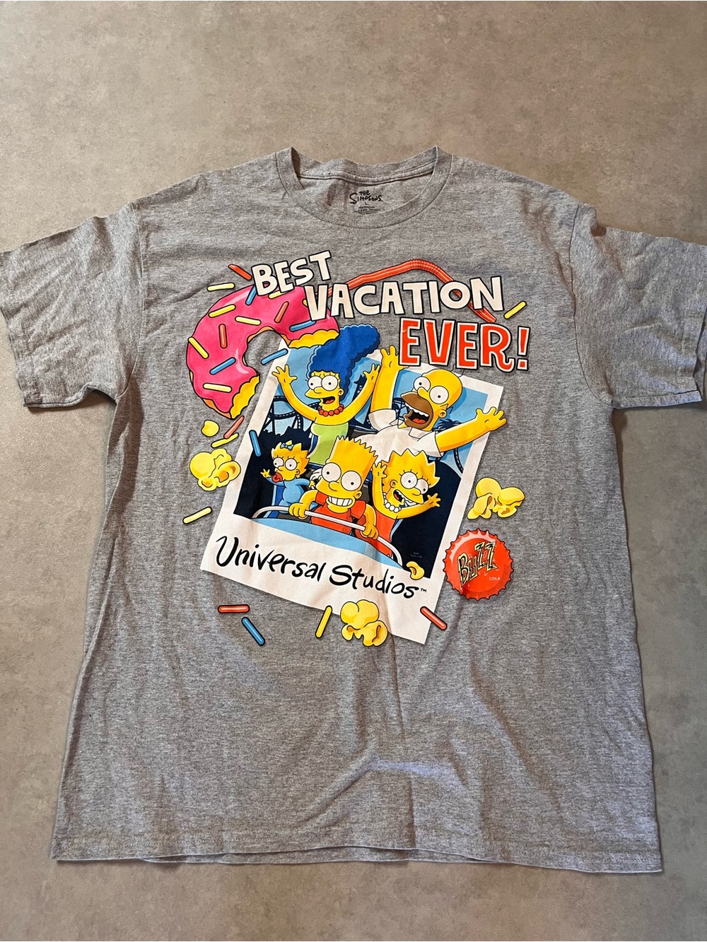 The Simpsons "Best Vacation Ever!" Universal Studios Gray Graphic Tee. Large